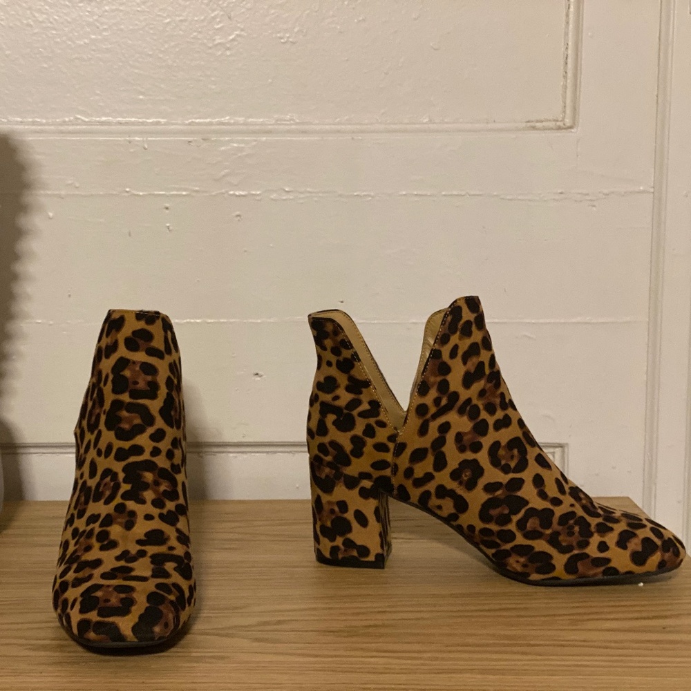 Super Cute Leopard Booties!